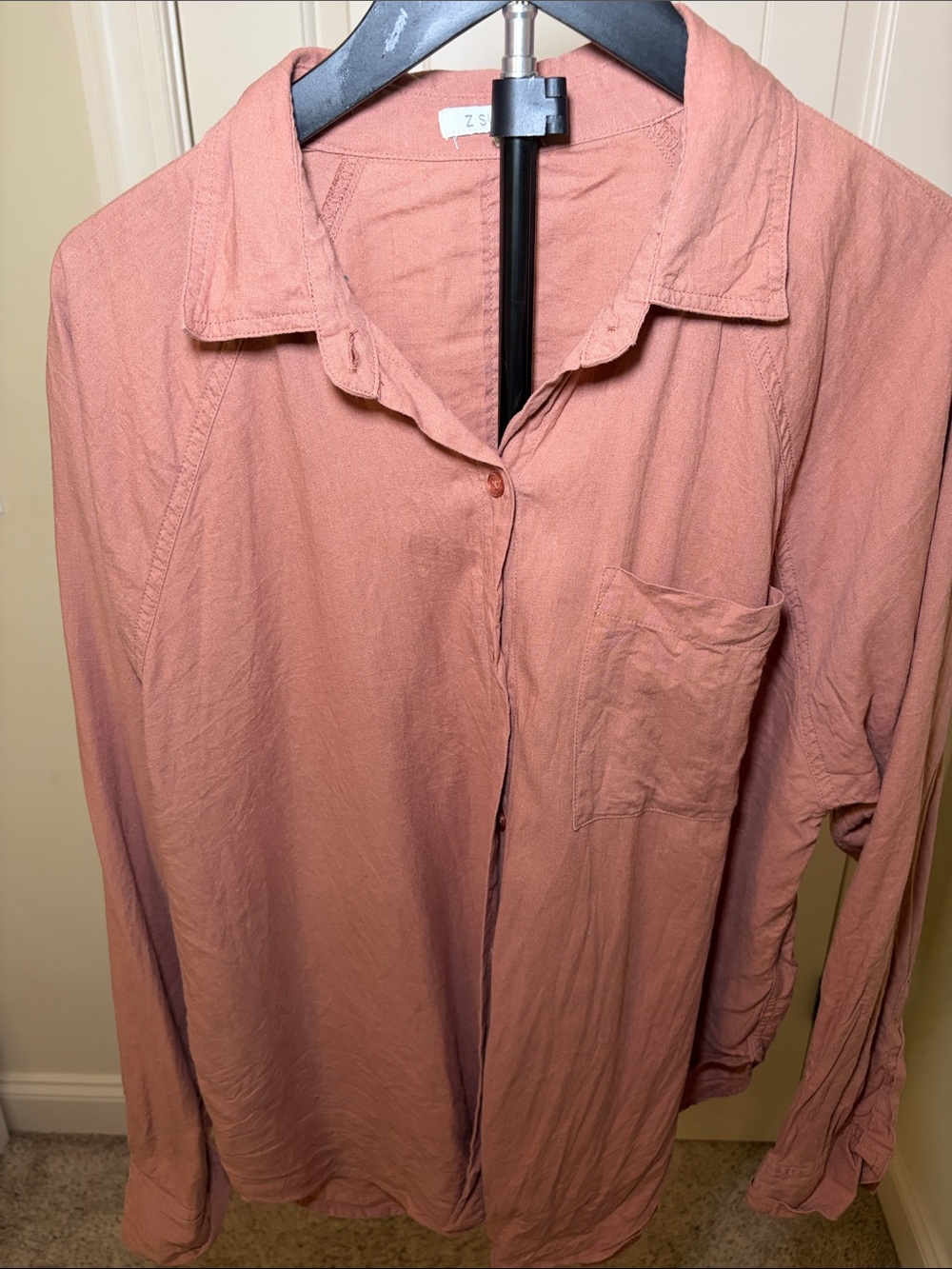 Z SupplyLong-Sleeve Button-Up Linen Shirt in burnt orange